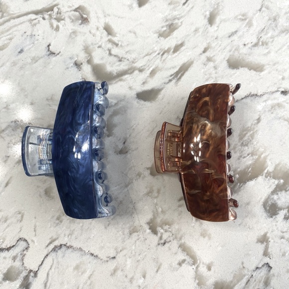 2 piece set of claw clips - Picture 1 of 3